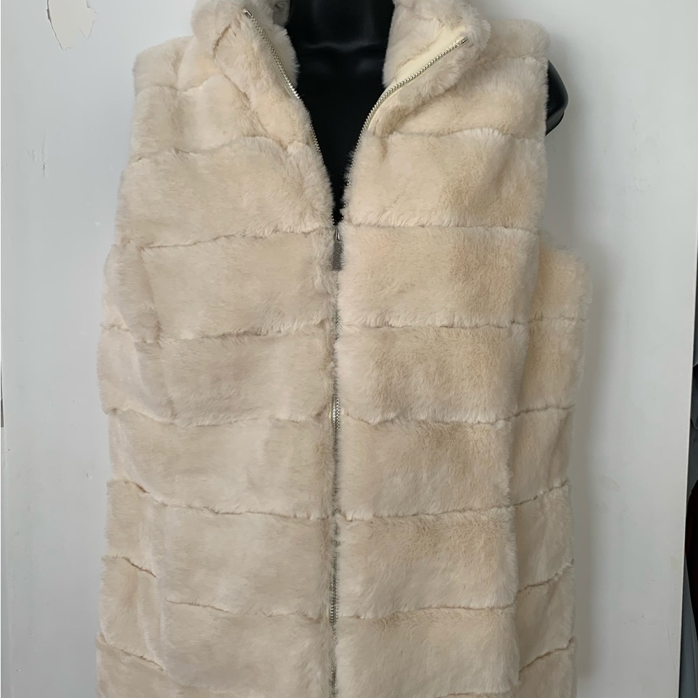Women's Cream Faux Fur Vest